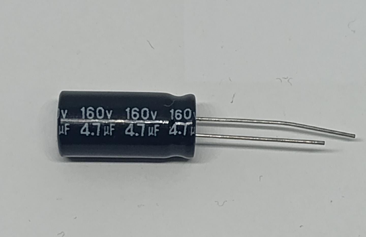 4.7UF 160V 10X20 105C BİPOLAR KONDANSATÖR