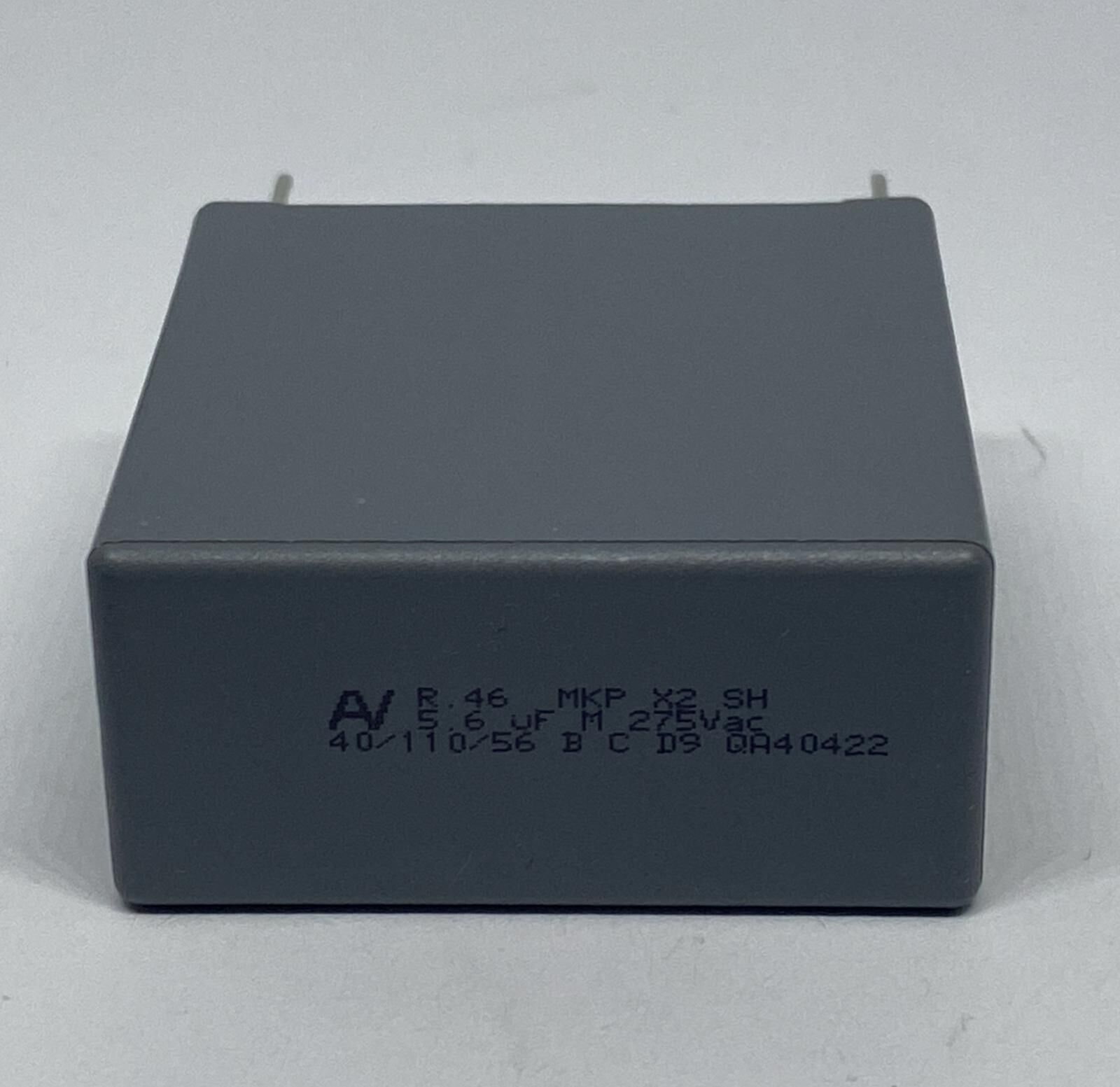 5.6UF 275V AC Polyester Kondansatör %20 RM:37.5
