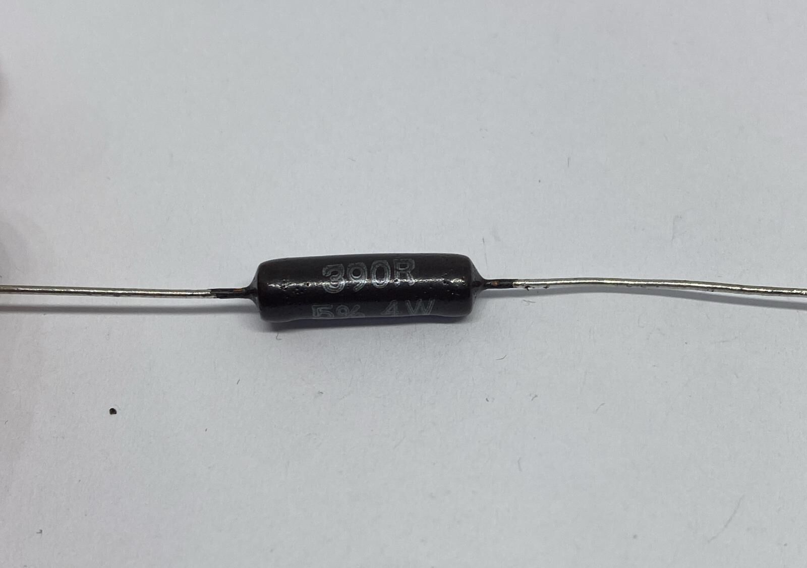390R %5 4W Porselen Direnç