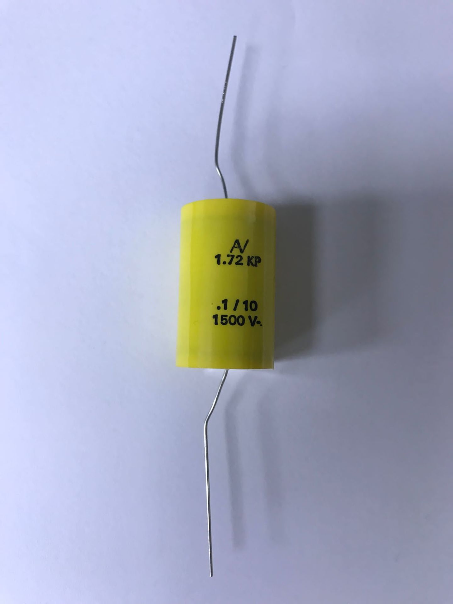 100NF 1500V Axial Polyester Kondansatör %10 19X31