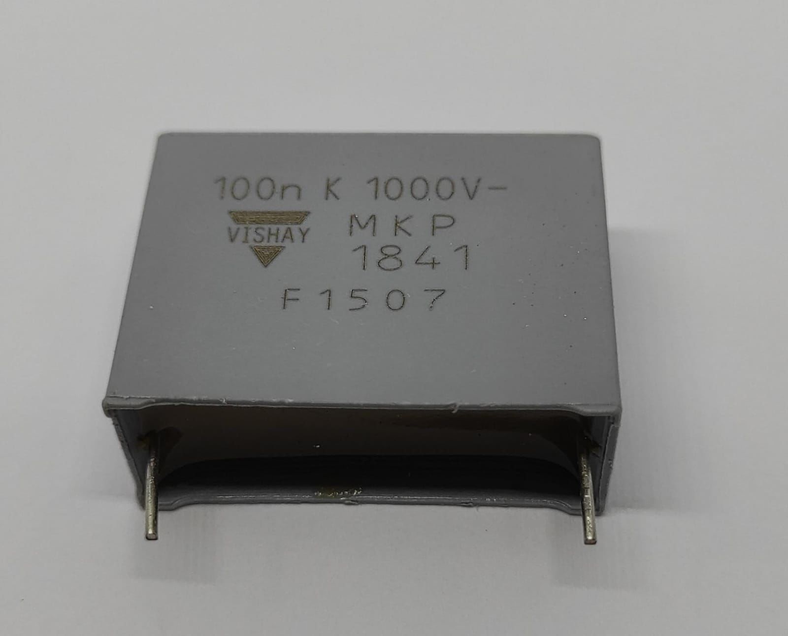 100NF 1000V Uzun Bacak Kutu Tipi %10 RM:27.5