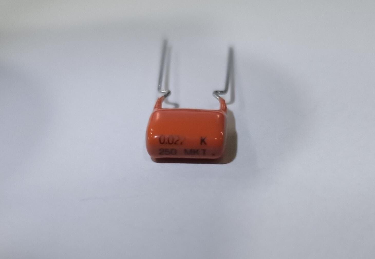 22NF 250V Damla Tipi Polyester Kondansatör %10 DC RM:7.5 MKP