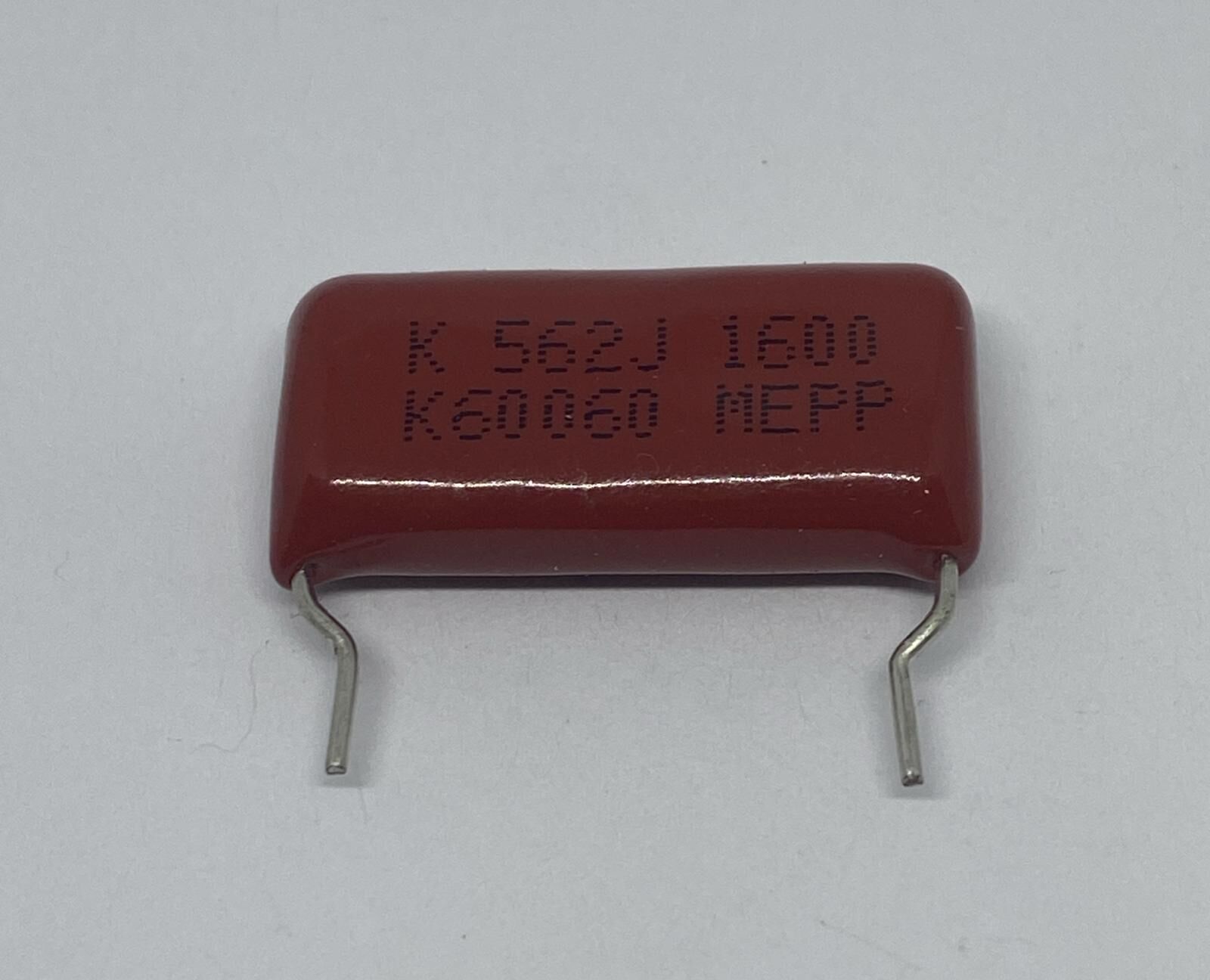 5.6NF 1600V Damla Tipi Polyester Kondansatör %5R:22.5-20 MKP BUP16X562JHED01
