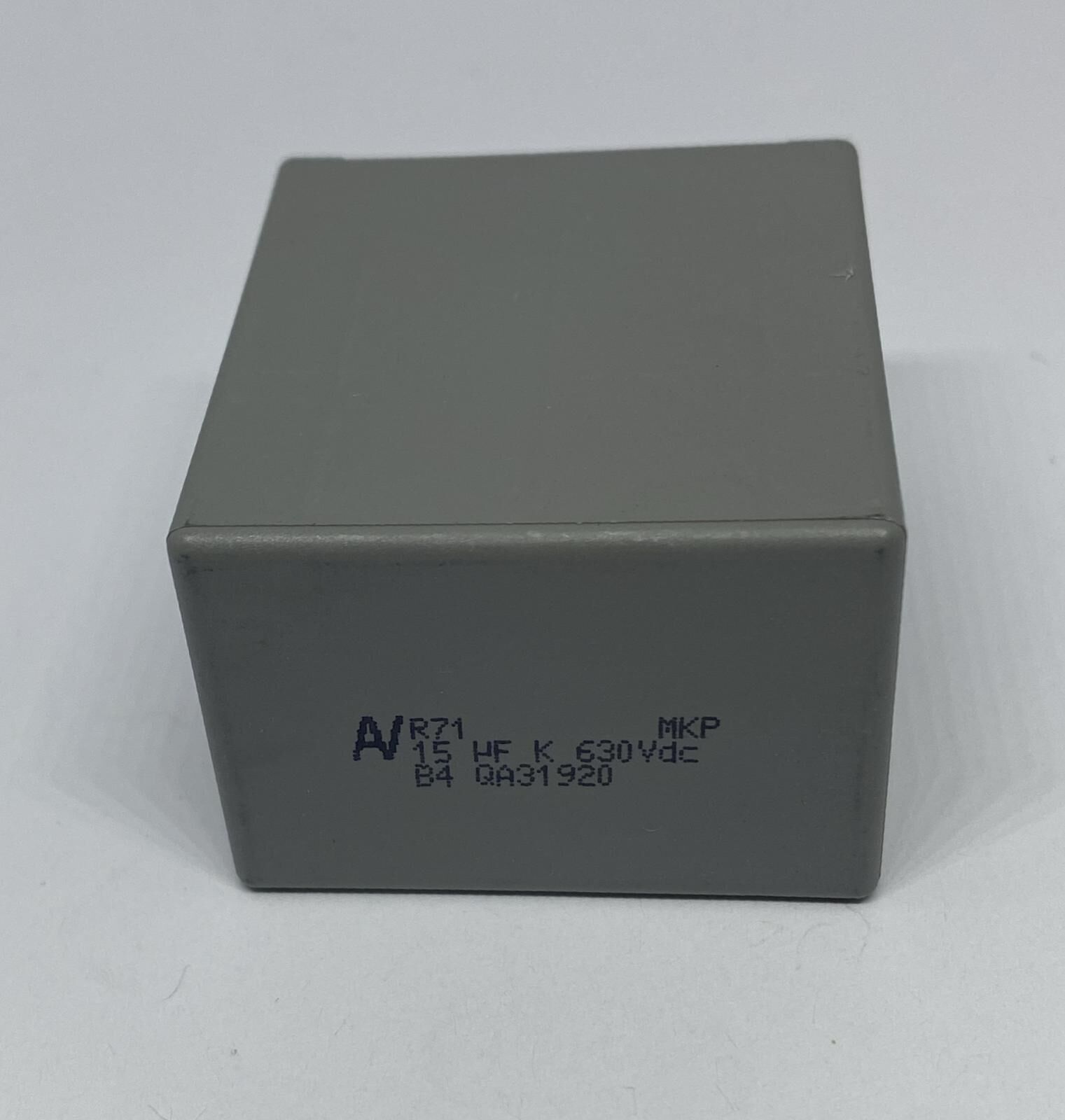 15UF 630V Polyester Kondansatör %10 RM:37.5