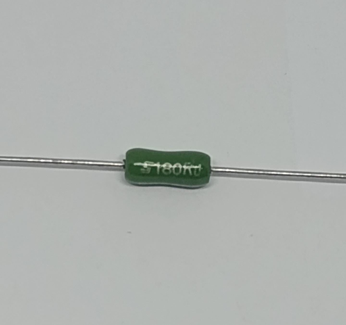 180R %5 4W Porselen Direnç