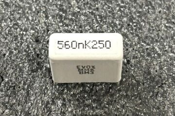 560NF 250V RM:15mm Kutu Tipi MKP Polyester Kondansatör - 800 ADET