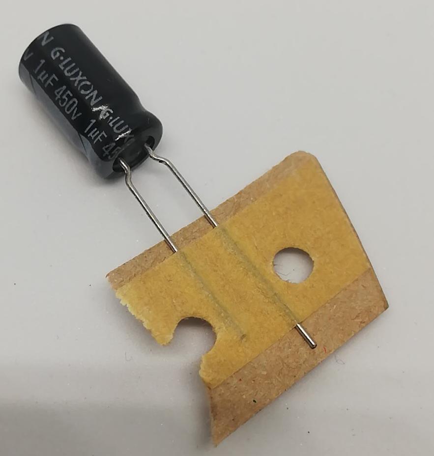 1UF 450V Elektrolitik Kondansatör 105C 8X14 RM:5