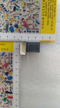 33NF 300V Polyester Kondansatör %10 RM15 PBF Y2X1 (R413I23305000K) KEMET Polyester Kondansatör