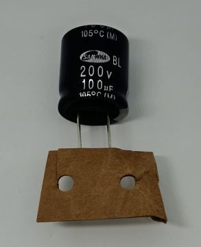 100UF 200V Elektrolitik Kondansatör 18X20 105'