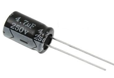 4.7UF 250V Elektrolitik Kondansatör 105C Radial 8X12