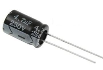 4.7UF 250V Elektrolitik Kondansatör 105C Radial 8X12