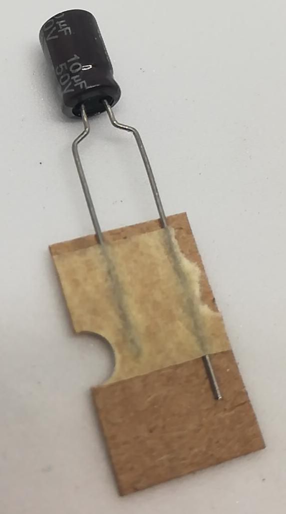 10uF 50V 5X7 105' Elektrolitik Kondansatör