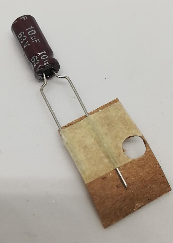 10uF 63V Elektrolitik Kondansatör 105C 5X11