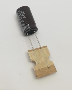 680uf 25V  Elektrolitik Kondansatör 105C 10X17