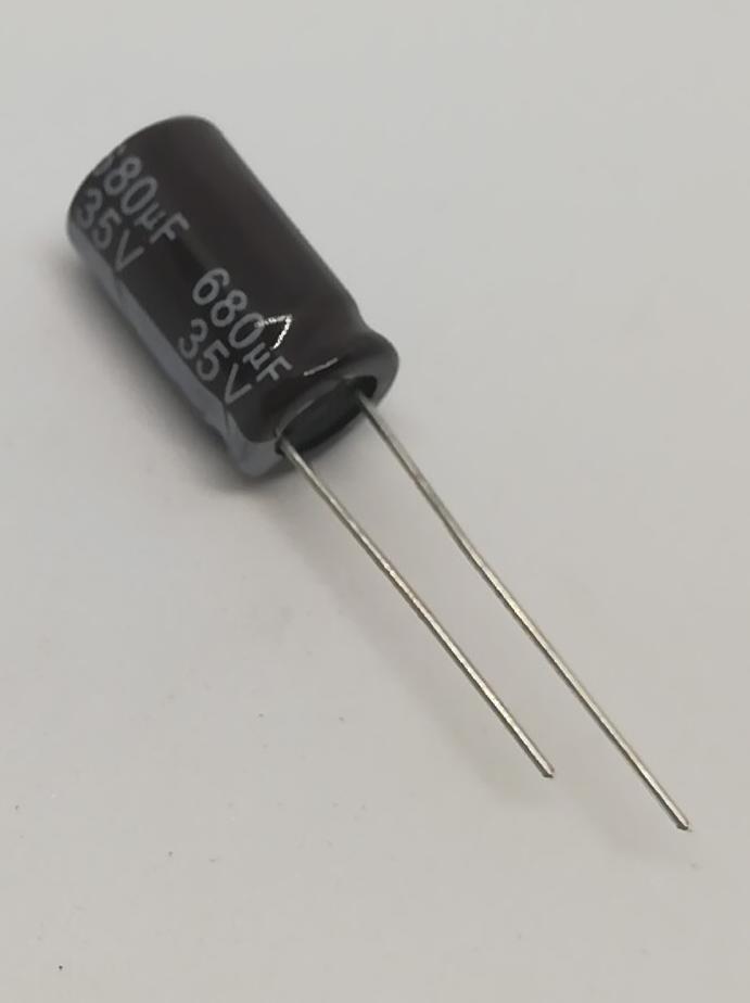 680uf 35V  Elektrolitik Kondansatör 105C 10X25