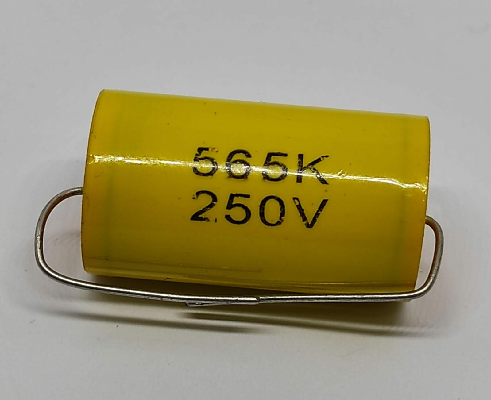 5.6UF 250V Axial Polyester Kondansatör