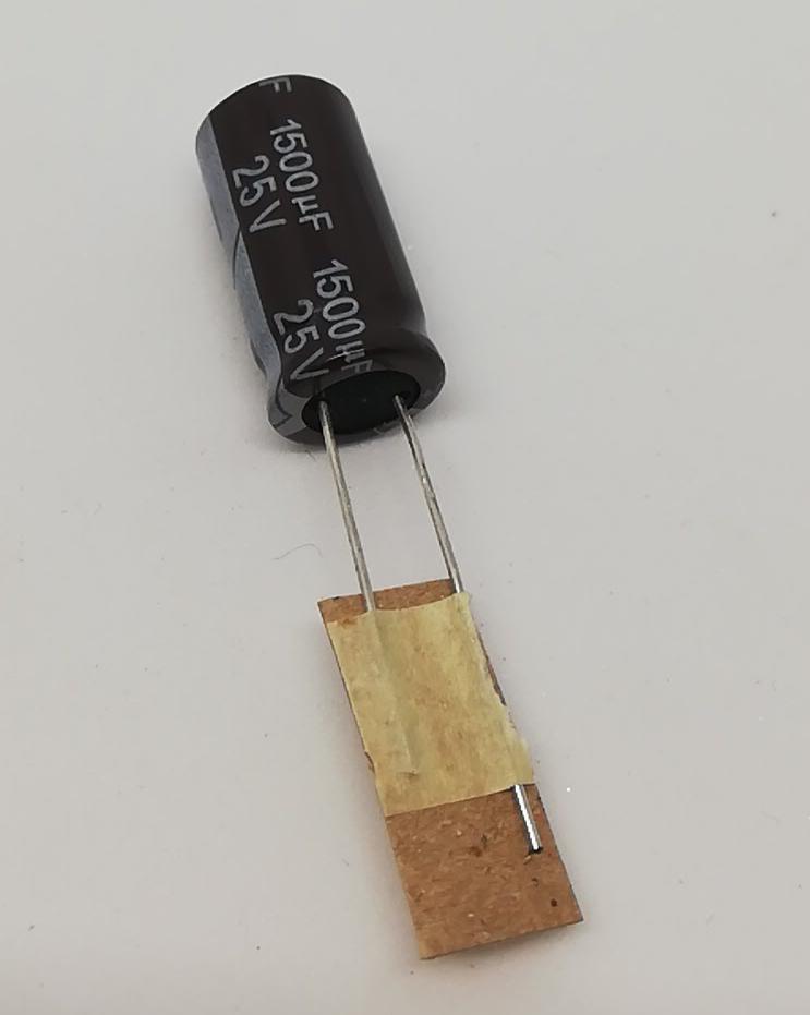 1500uf 25V Elektrolitik Kondansatör105C 12x21