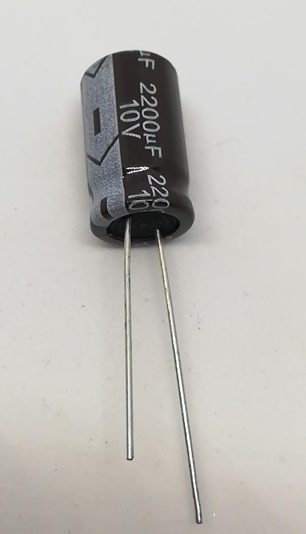 2200uf 10V Elektrolitik Kondansatör 105C 10x17