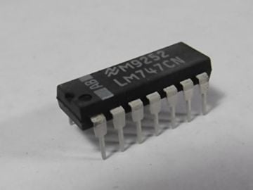 LM747CN Dual Operational Amplifier