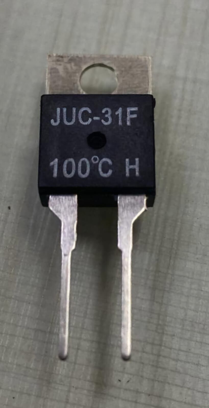 JUC 31F 100C TO-220 PCB-Bimetal Disc Termostat
