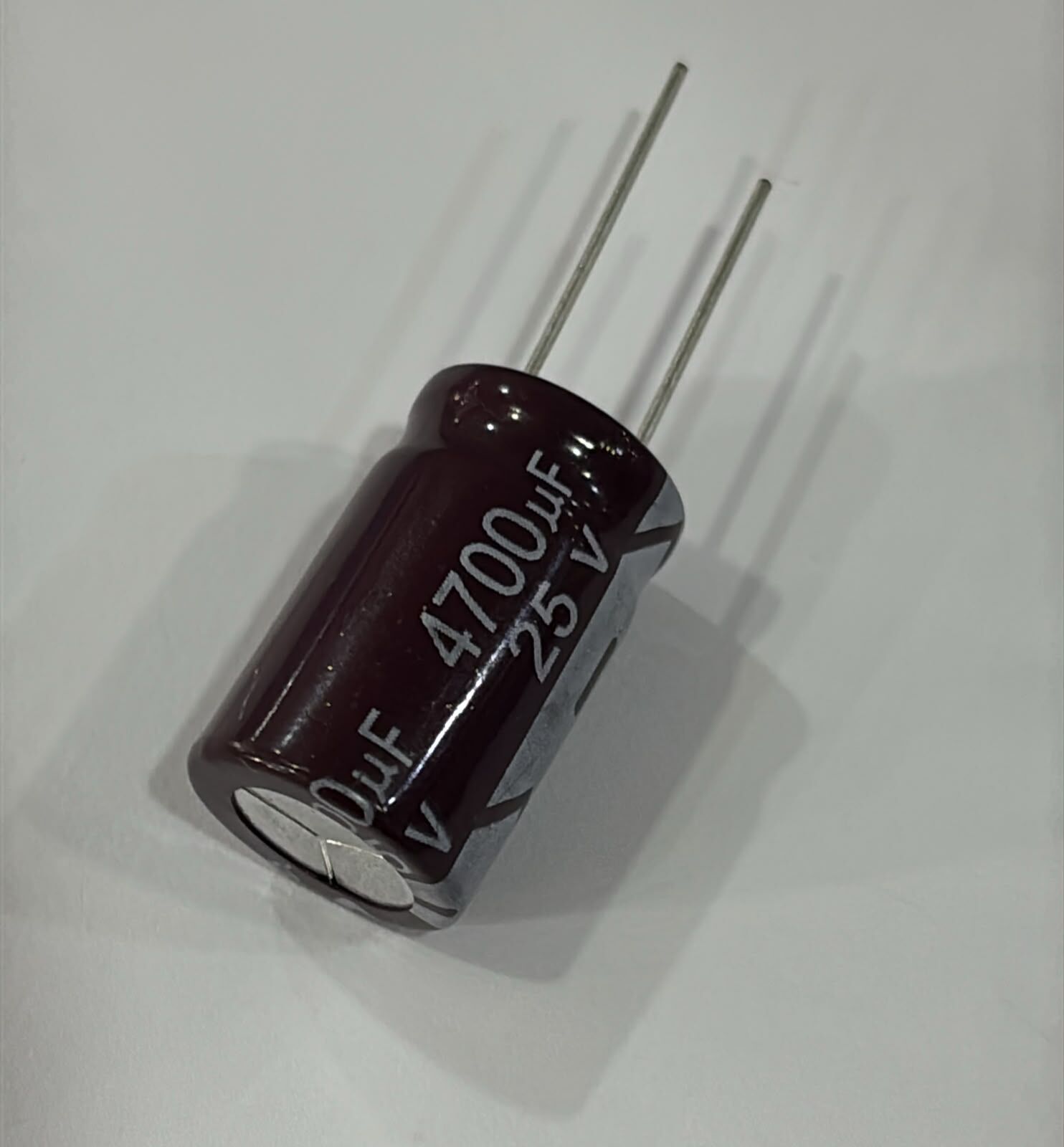 4700UF 25V Elektrolitik Kondansatör