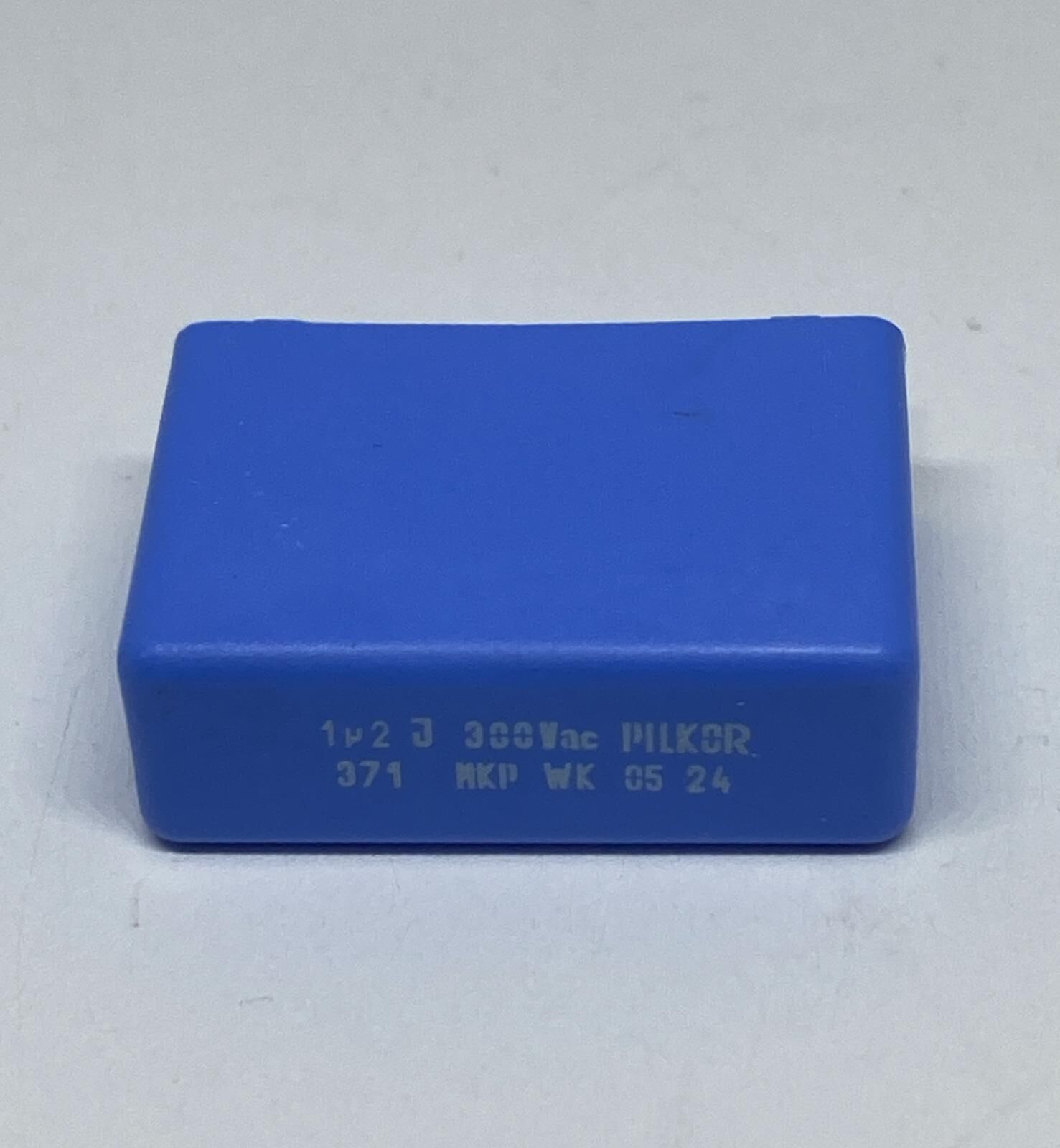 1.2UF 300V PCMP371S0003  %5 RM:27,5 KISA AYAK POLYESTER KONDANSATÖR