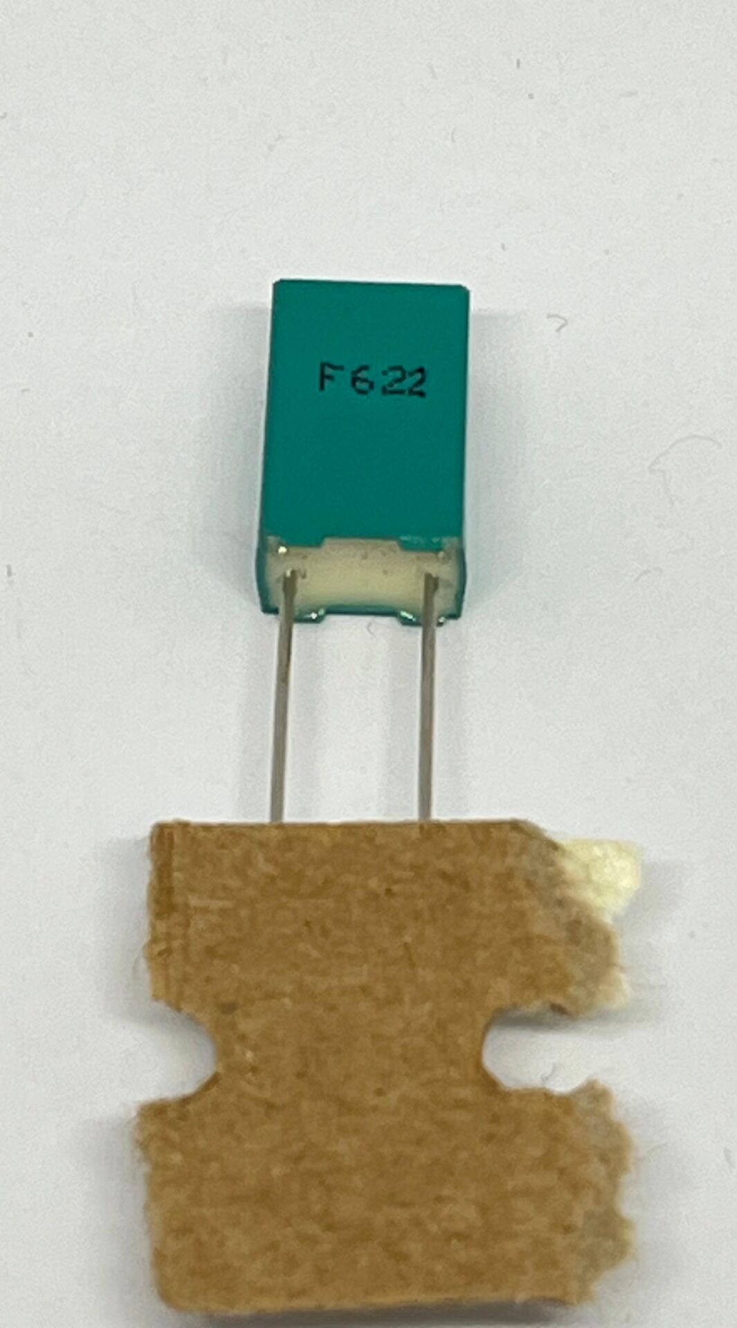 10NF 630V Polyester Kondansatör  %10 RM:5  (R79PC2100DQ40K)