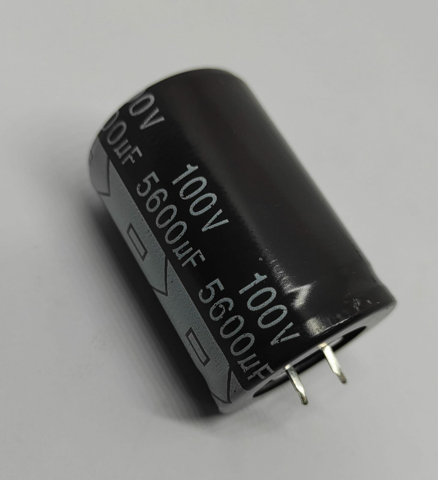 5600UF 100V Snap Kondansatör 105C 35X50