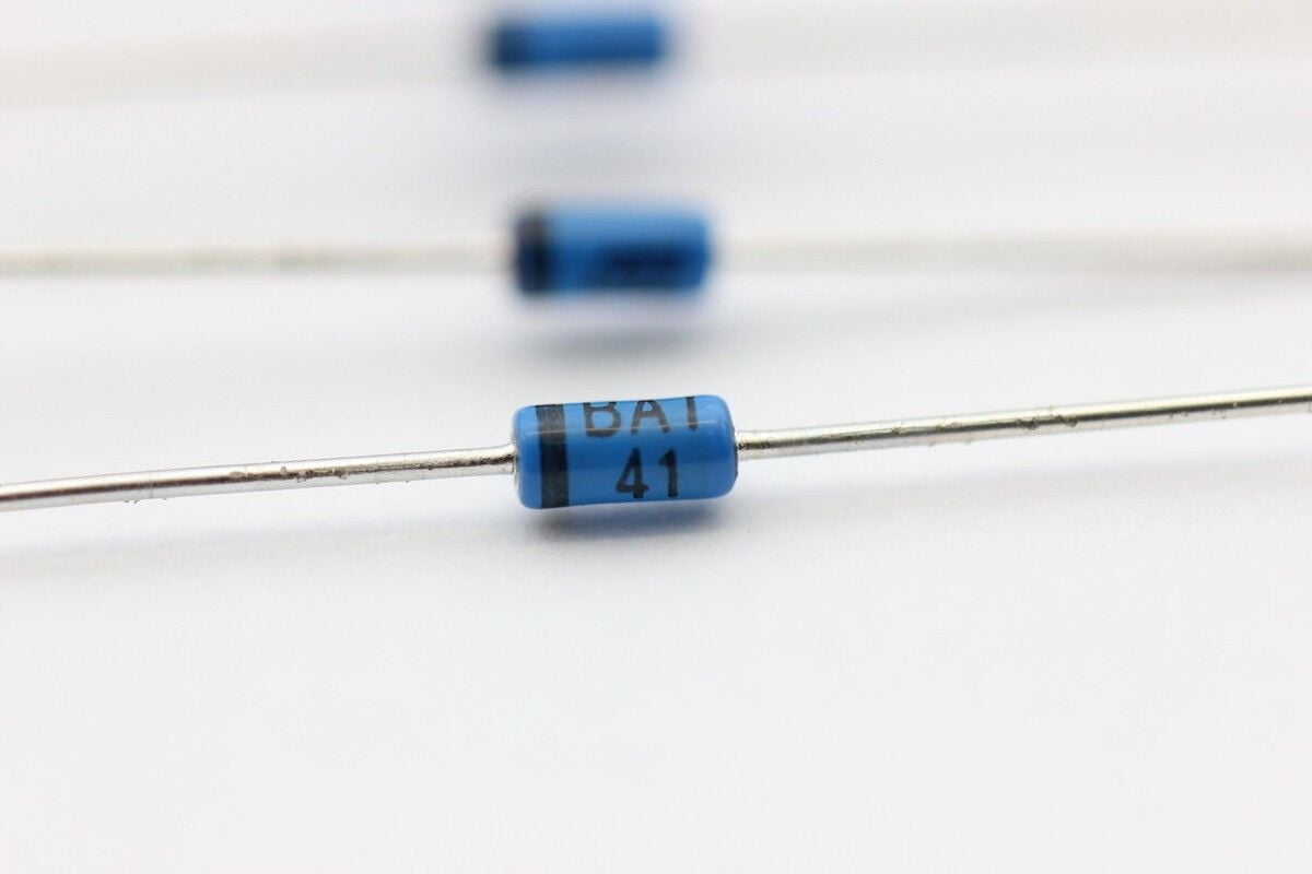 BAT41 Schottky Diyot