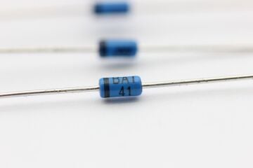 BAT41 Schottky Diyot