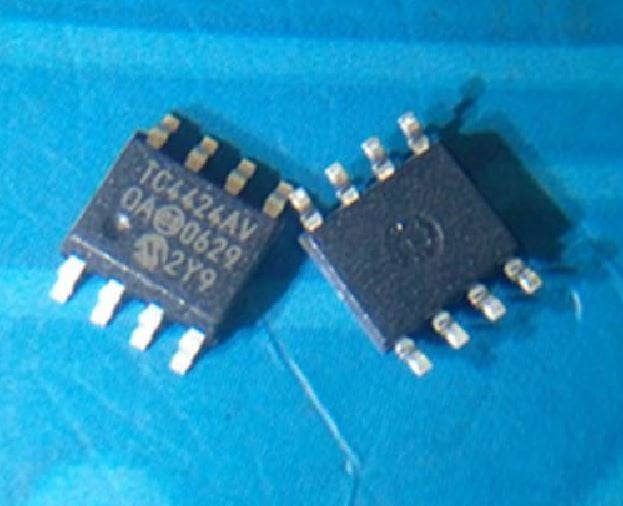 TC4424AVOA  SMD SOIC-8 Entegre