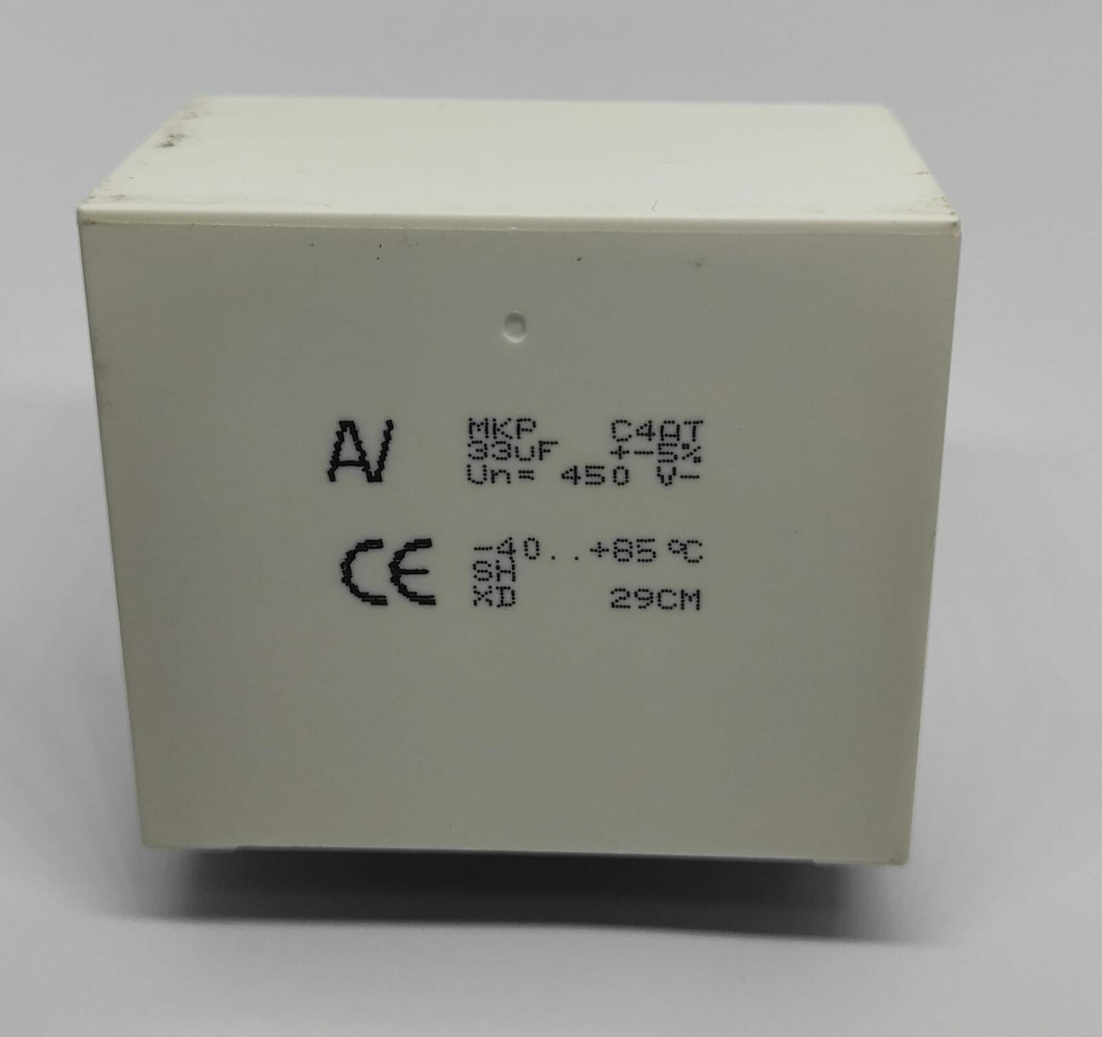 33UF 450V Polyester Kondansatör %5 RM:52.5