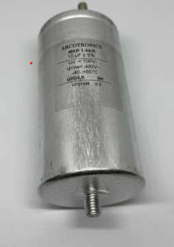 10UF 700V Polyester kondansatör %5 RM:50X101