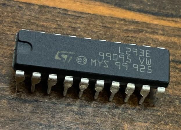 L293E Motor Sürücü Entegresi Dip-20