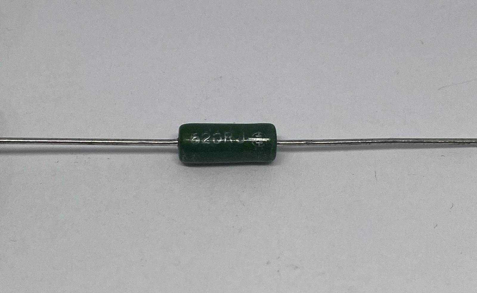 620R %5 4W Porselen Direnç