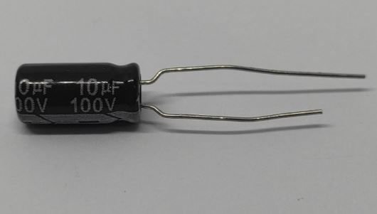 10uF 100V Elektrolitik Kondansatör 5X11 RM:2.5 105C