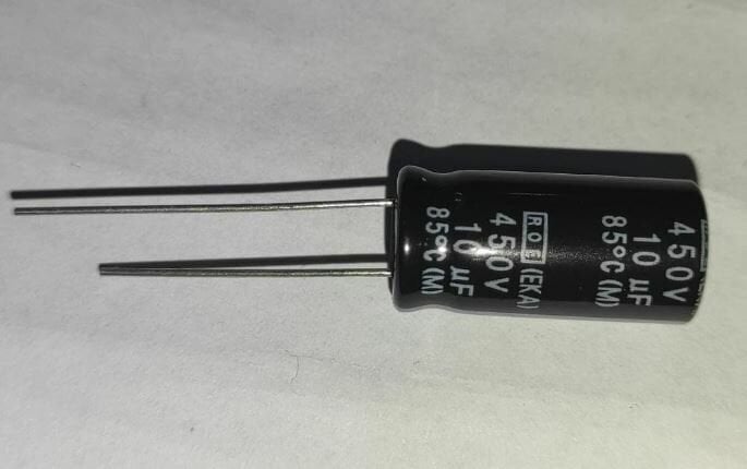 10uF 450V Elektrolitik Kondansatör 85C Radial 10X20