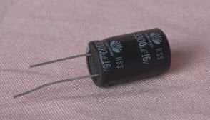 3300UF 16V Elektrolitik Kondansatör 16X25 85C