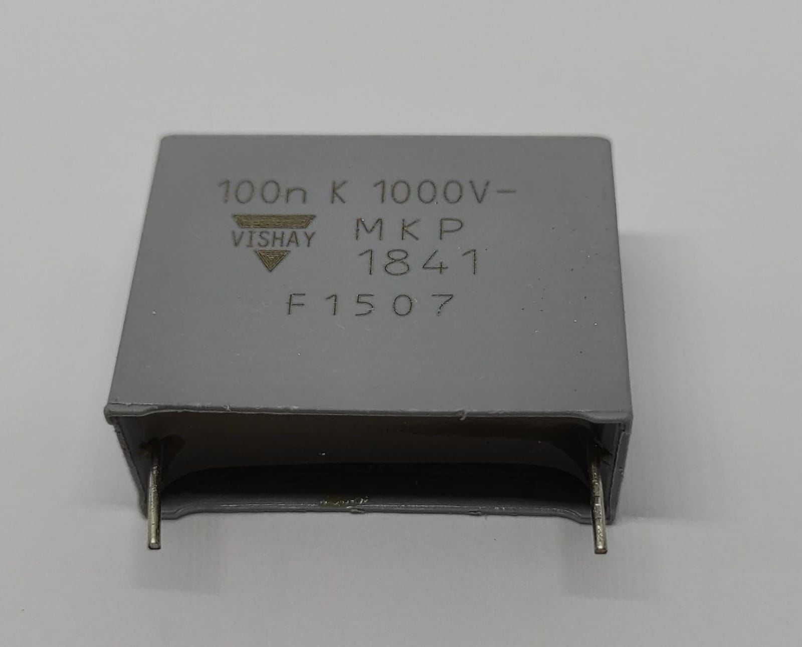 100NF 1000V  %10 RM:27.5 Kısa Bacak Kutu Tipi