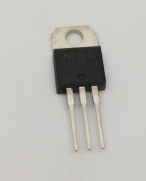 BTA24 600B Triyak