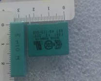 100NF 300V AC X2 %20 RM:22.5 Polyester Kondansatör