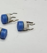 4K7 Trimpot  WH06-2