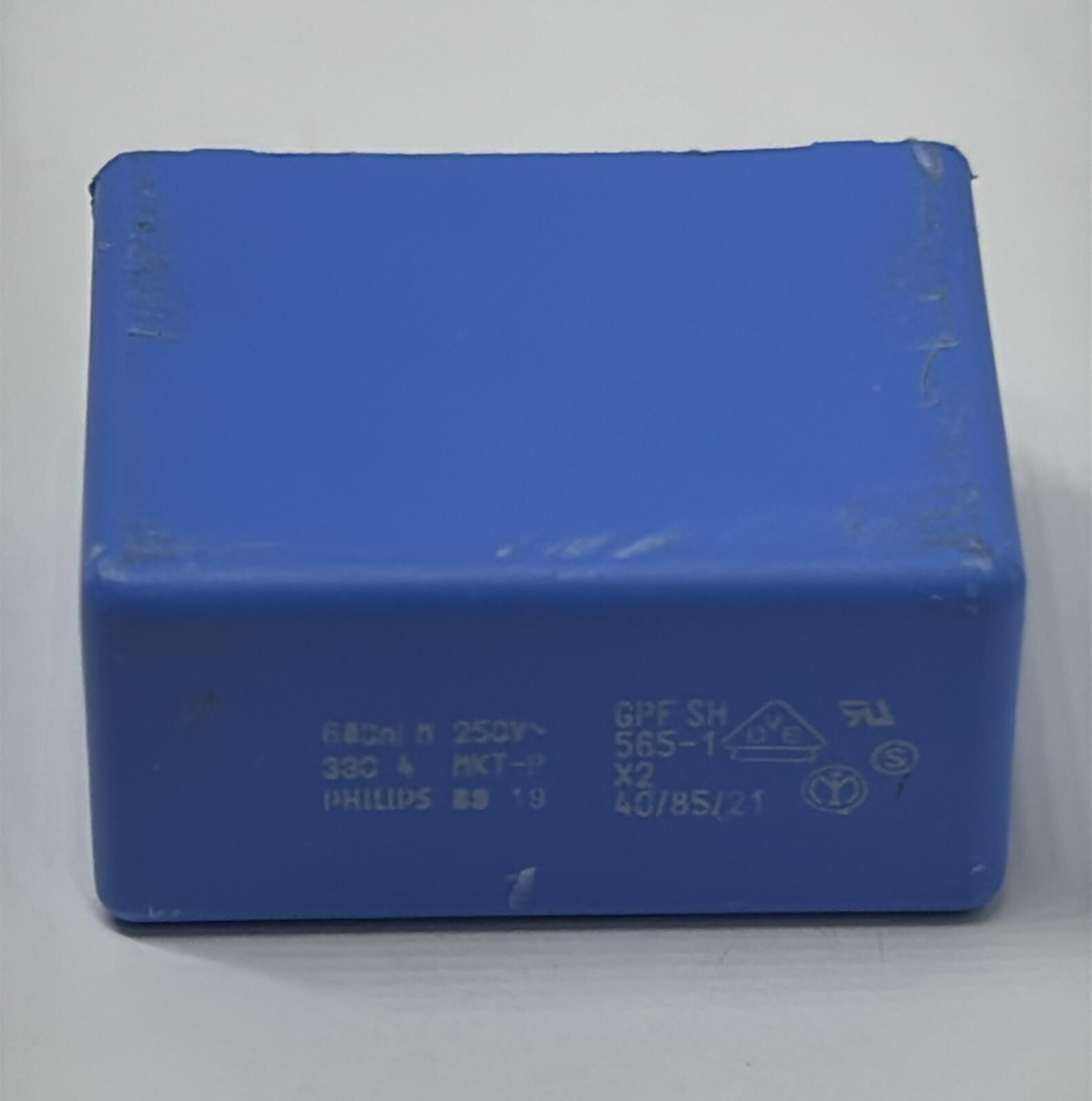 680NF 250V RM:27.5 POLYESTER KONDANSATÖR