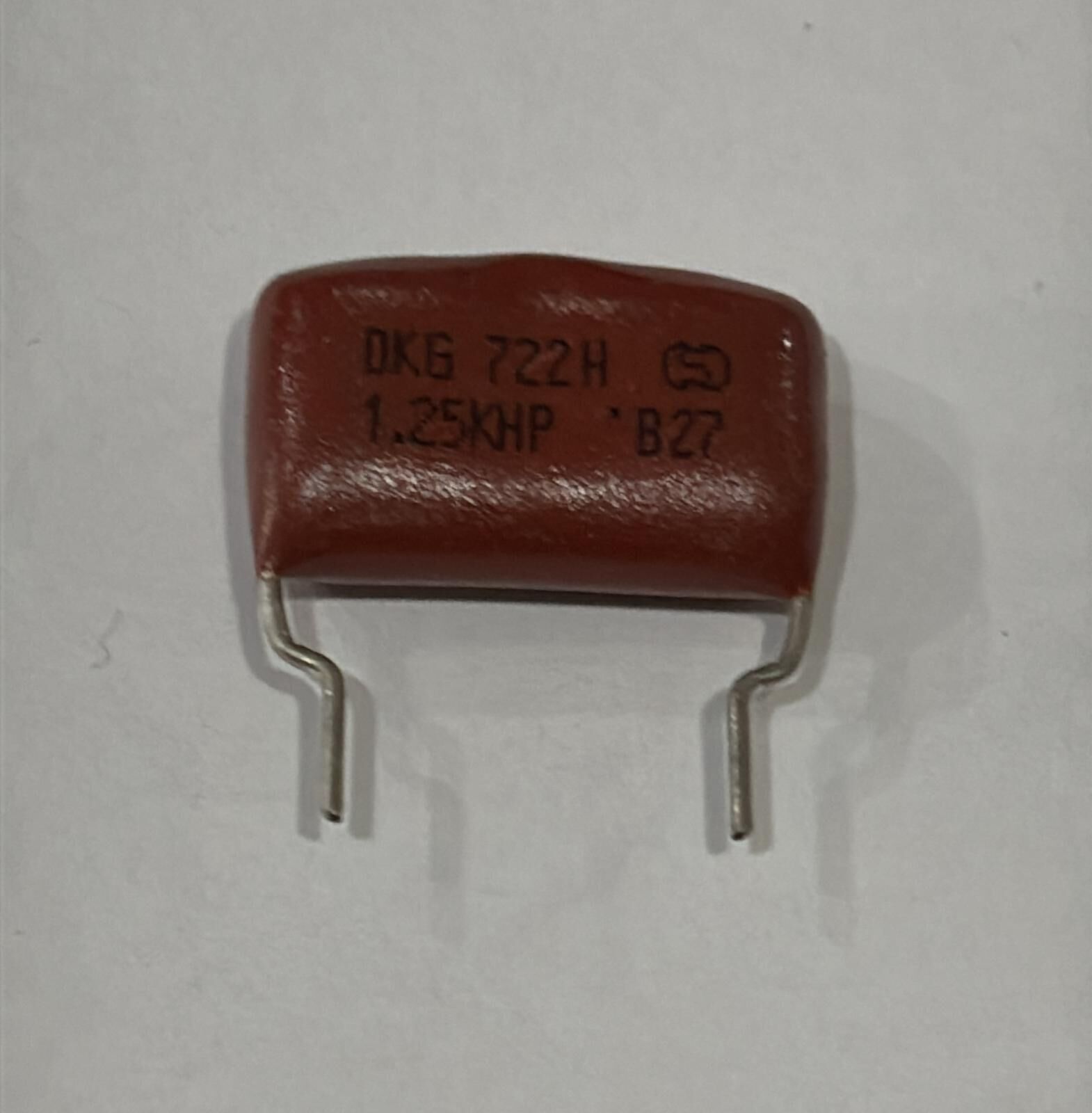 7.2NF 1250V Damla Tipi Polyester Kondansatör %2.5 DC RM:20-15