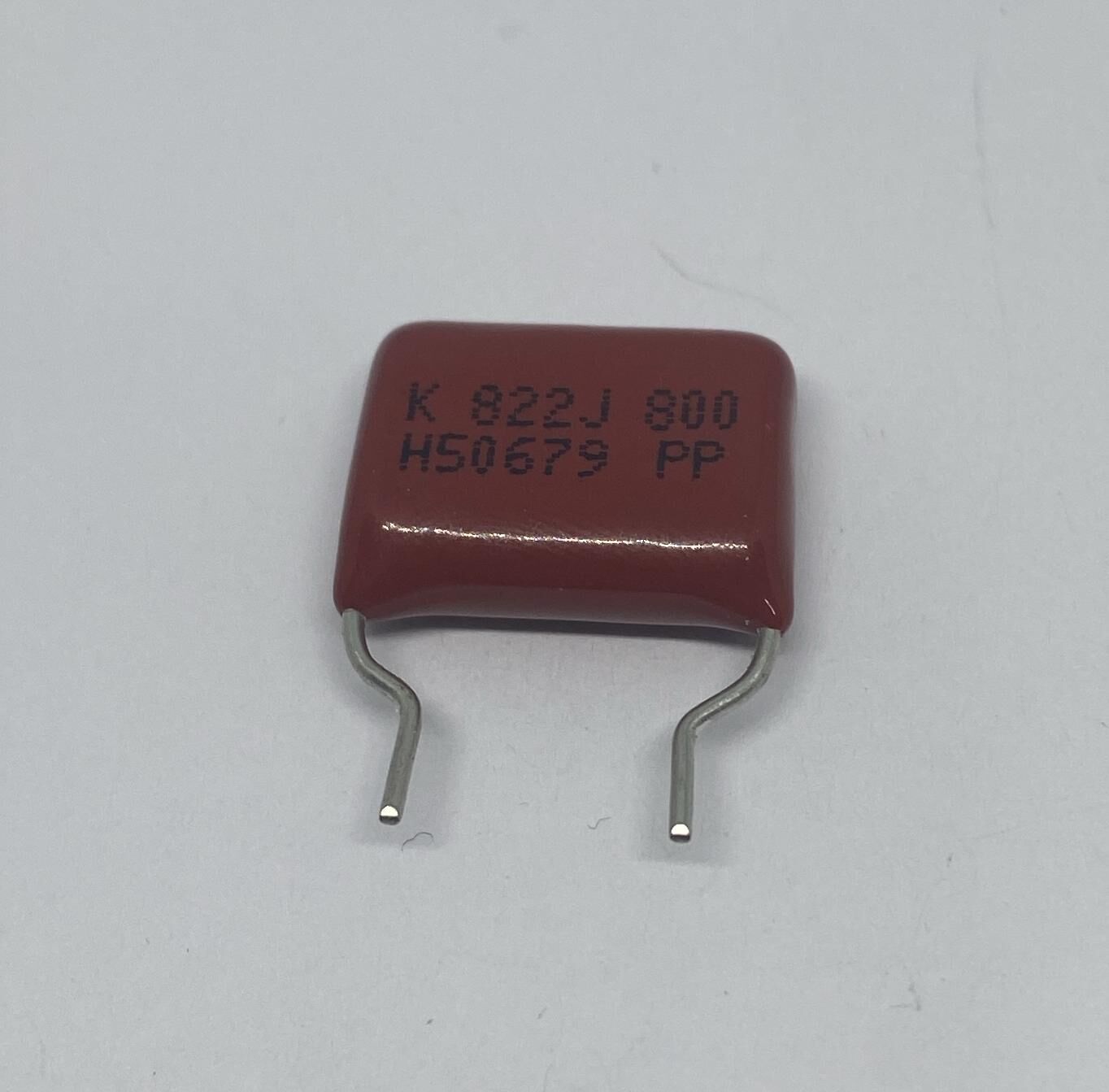 8.2NF 800V Damla Tipi Polyester Kondansatör %5 RM:15