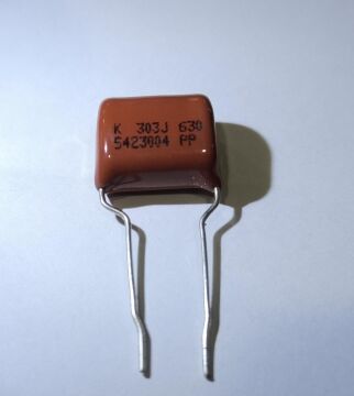 30NF 630V Damla Tipi Polyester Kondansatör  %5 DC RM:15-7.5 MKP