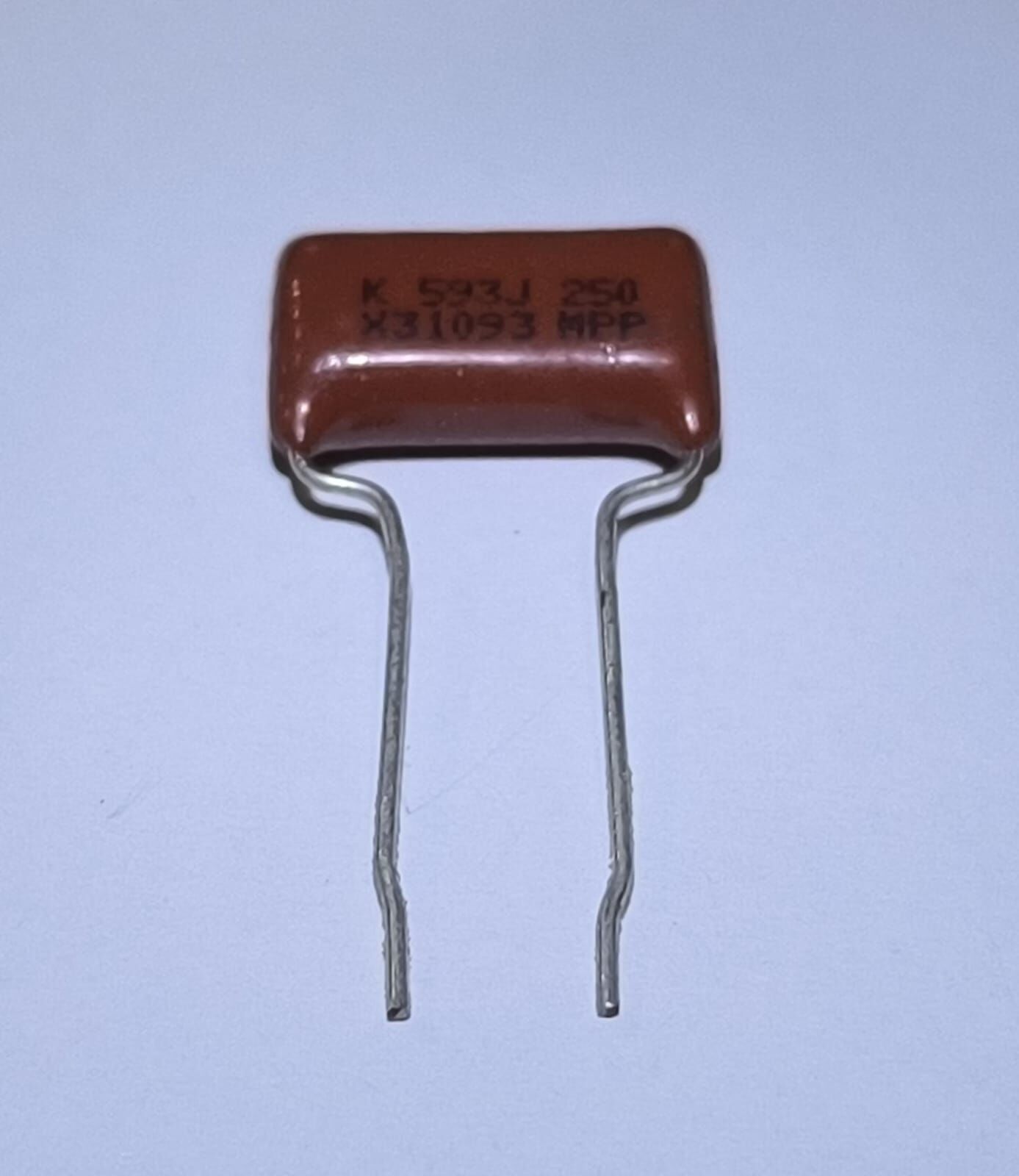 59NF 250V Damla Tipi Polyester Kondansatör  %5 RM:15-7.5