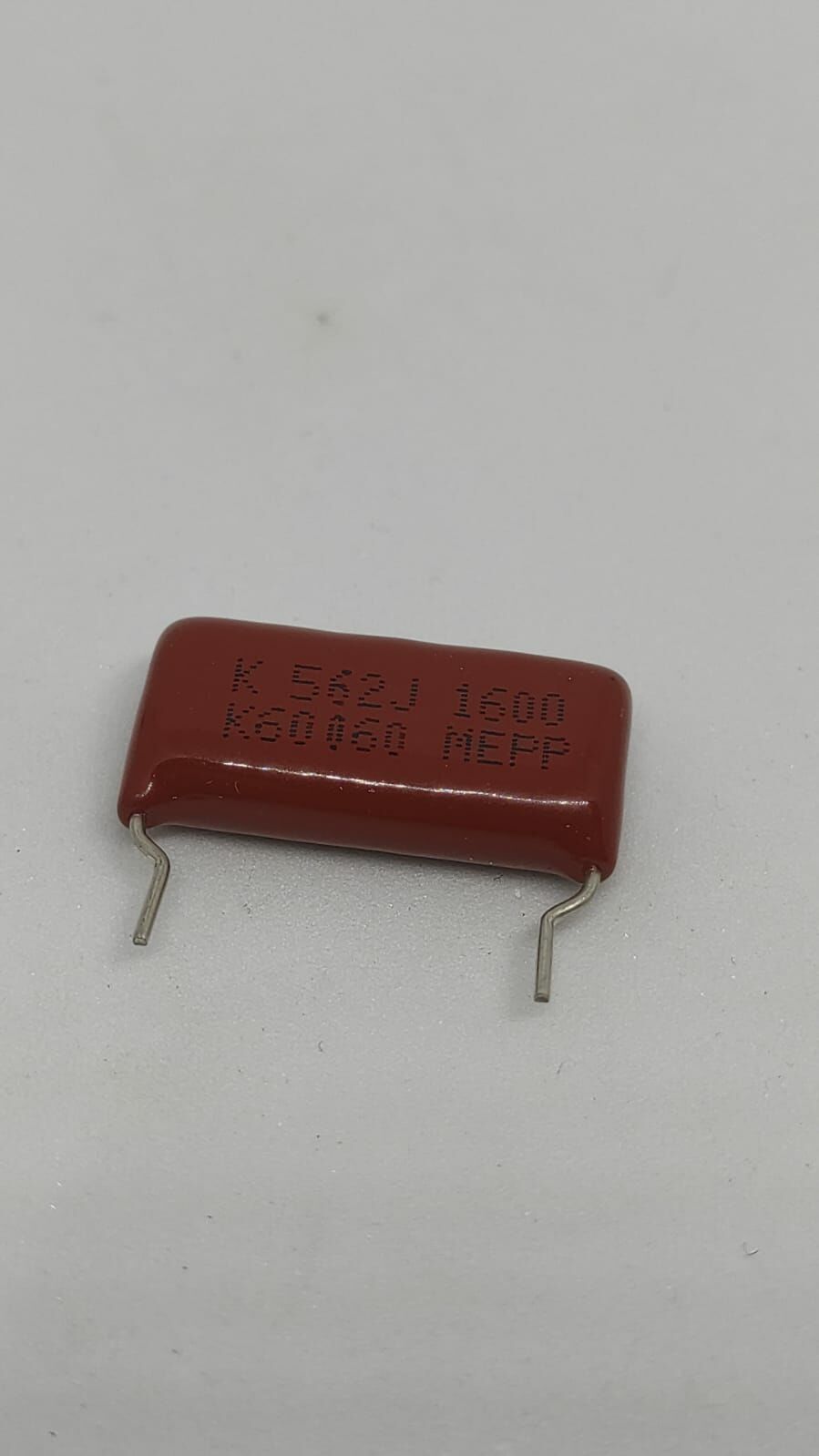 5.6NF 1600V Damla Tipi Polyester Kondansatör  %5R:22.5-20 MKP BUP16X562JHED01