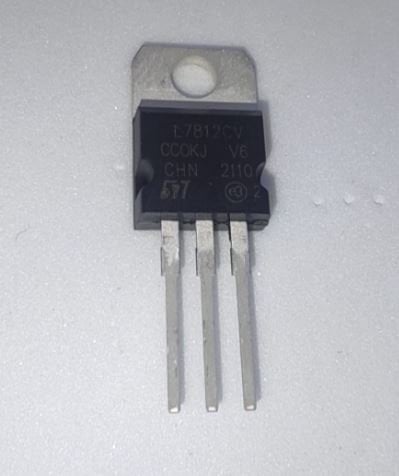 L7812CV TO-220  Voltaj Regülatörü