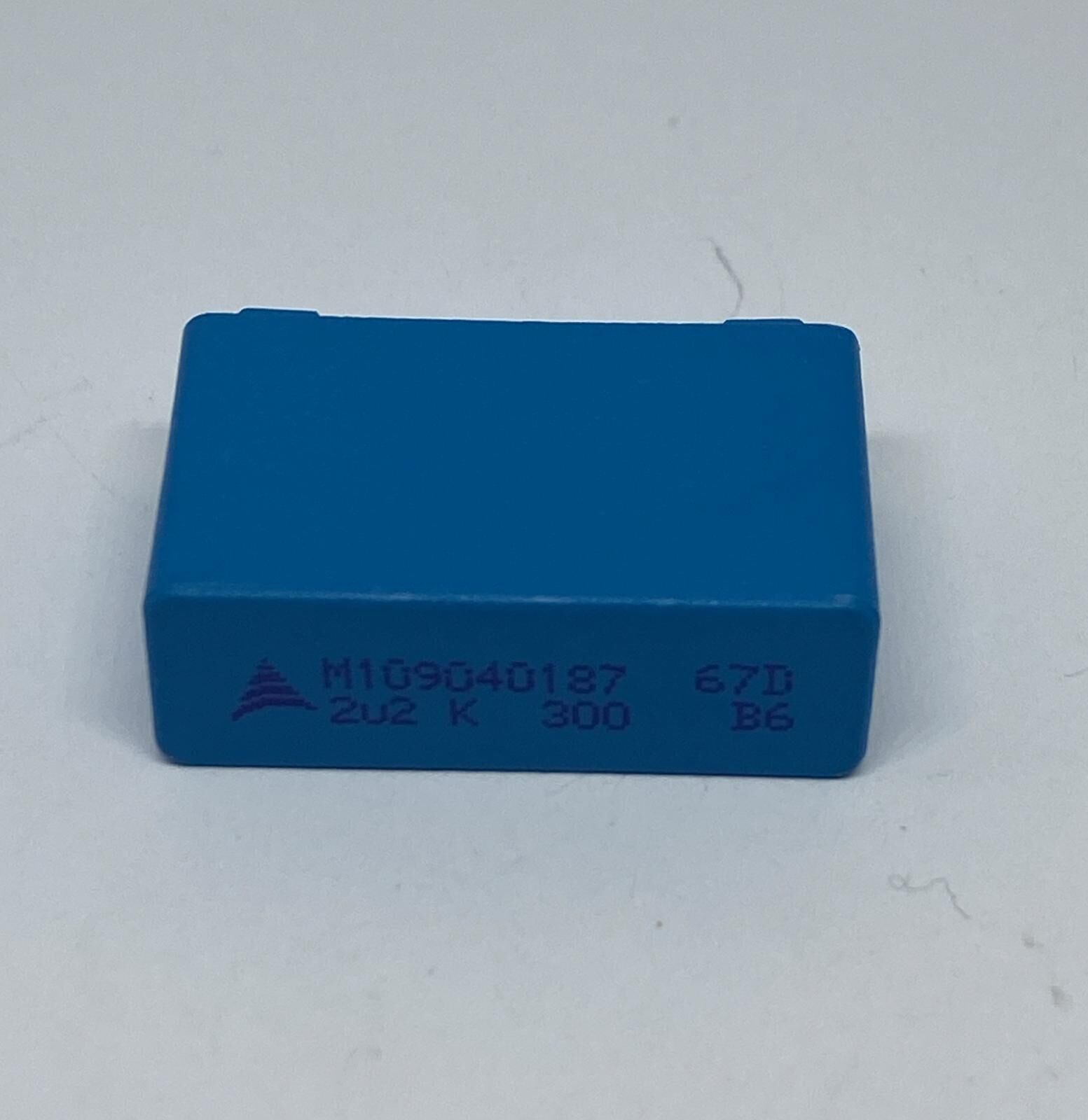 2.2UF 300VDC Polyester Kondansatör %5 RM:27.5